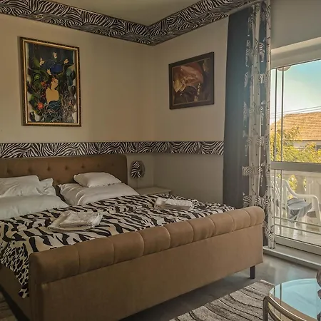 公寓式酒店 Kristaly