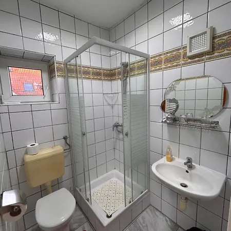 Aparthotel Kristaly *