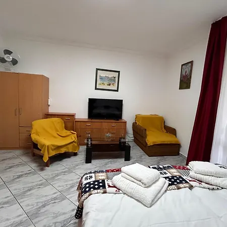 Kristaly 아파트호텔 Hévíz