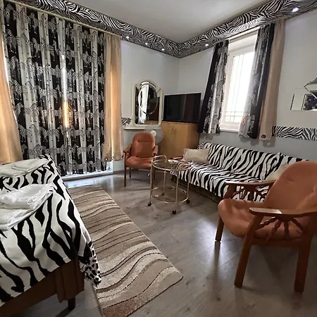 Kristaly 아파트호텔 Hévíz