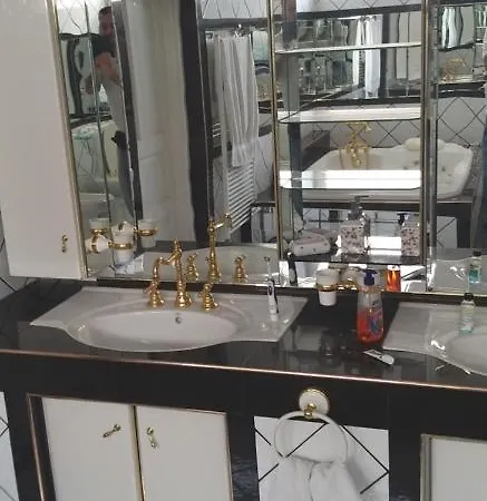 Kristaly 아파트호텔 Hévíz