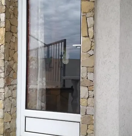 Aparthotel Kristaly *
