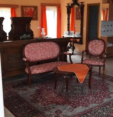 Kristaly Aparthotel