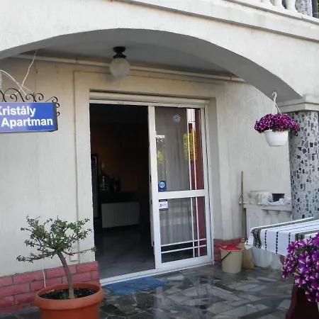 Aparthotel Kristaly