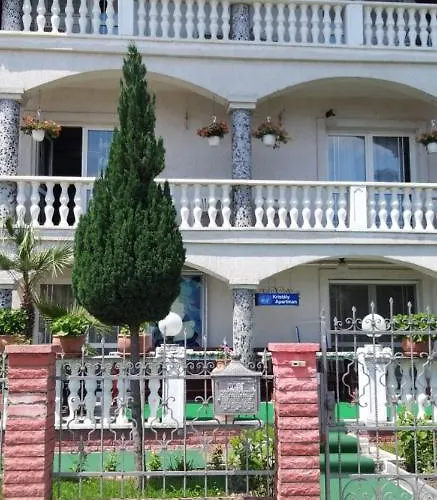 Apart-hotel Kristály 3*