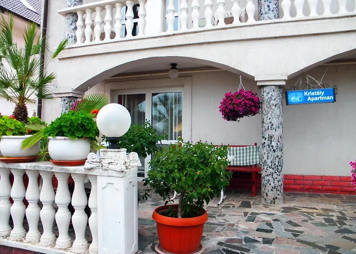 Apart-hotel Kristály 3*